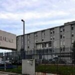 Polizia Penitenziaria Di Teramo Blocca Lancio Di Telefoni Cellulari E Droga Nel Carcere Di Castrogno