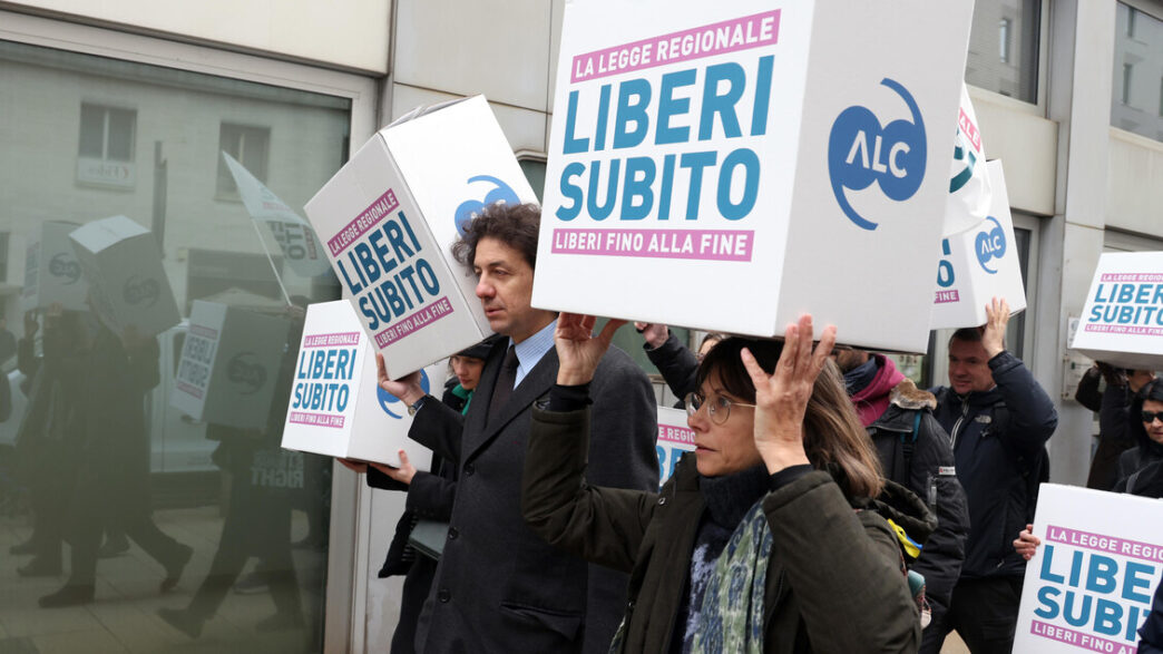 Primo Caso Di Suicidio Medical