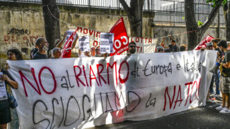Protesta Davanti Alla Sede Rai