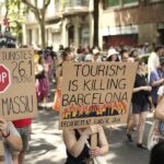 Proteste Contro Il Turismo Di Massa In Diverse Città Europee Con Un Focus Sulla Spagna