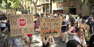 Proteste Contro Il Turismo Di