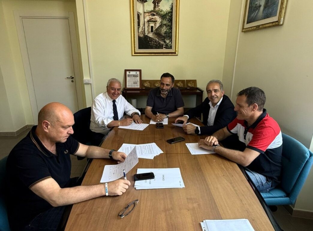 Provincia Delle28099Aquila E I Sind