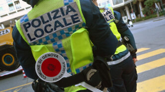 Quindici Agenti Di Polizia Loc