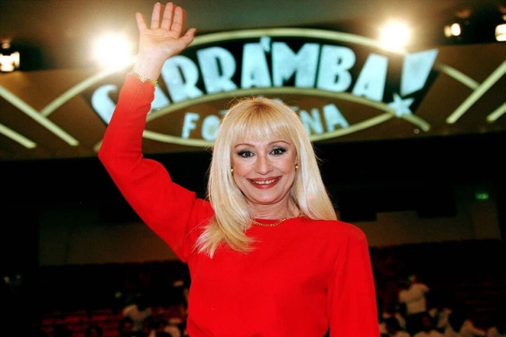 Raffaella Carrc3A02C La Regina Del