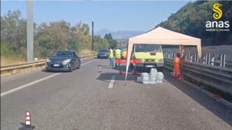 Rallentamenti E Code Sulle28099Auto