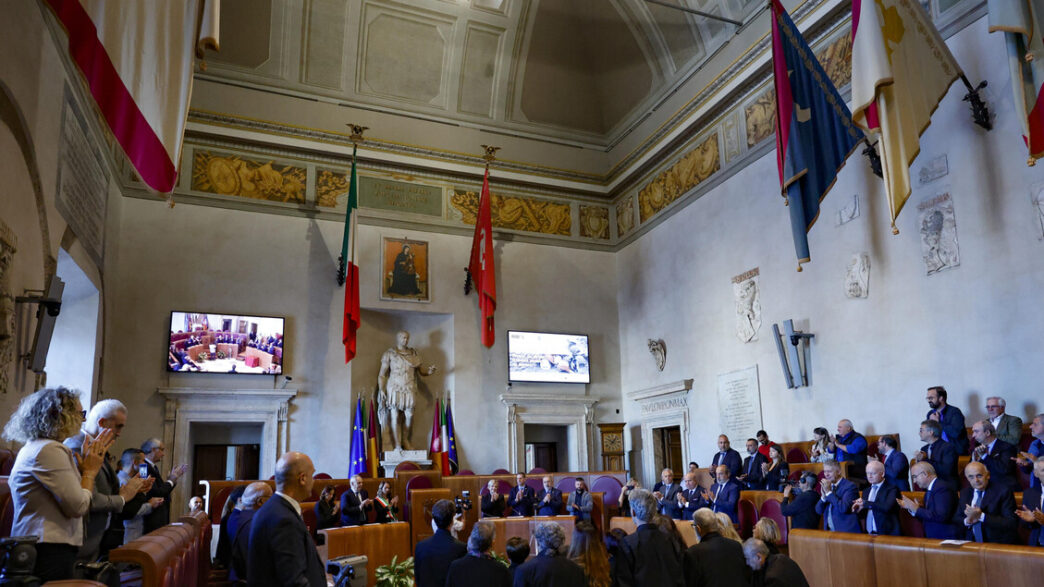 Roma Approva Il Piano Sociale