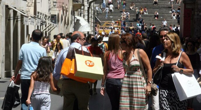Roma Valuta Di Estendere La Pe