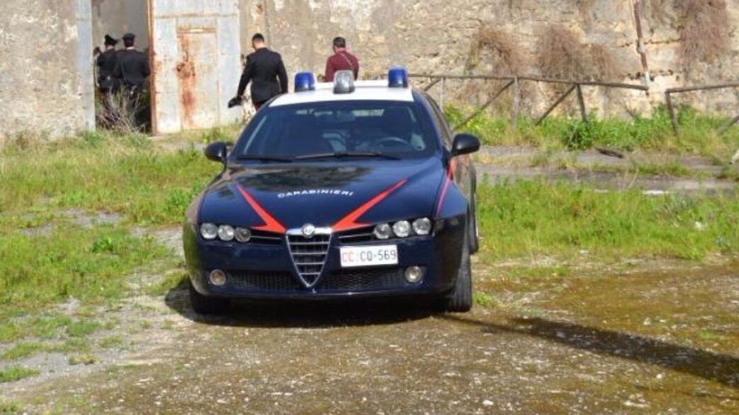 Salento2C Uomo Trovato Carboniz