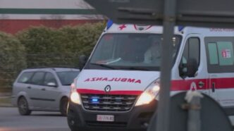 Sette Bambini E Due Adulti Fer