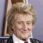 Sir Rod Stewart Critica Netanyahu E Chiede Al Regno Unito Di Bloccare Le Armi A Israele Finché Non Ci Sarà La Pace