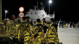 Soccorsi 61 Migranti Al Largo