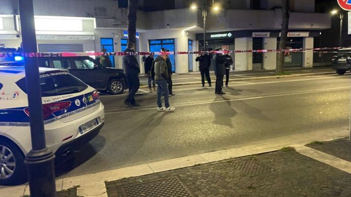 Sparatoria Nel Piccolo Centro2C