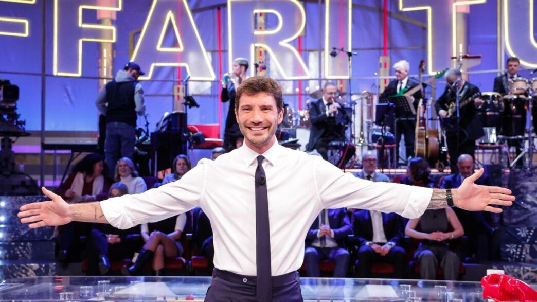 Stefano De Martino Domina Con