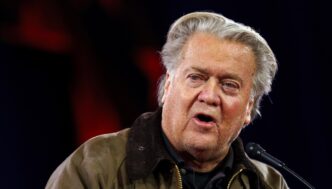 Steve Bannon Chiede La Deporta
