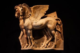 Tarquinia Tra Cavalli Alati E