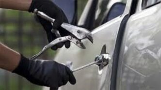 Tentato Furto De28099Auto E Possess