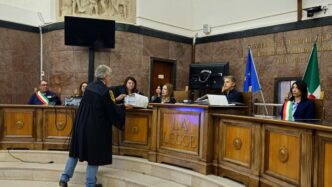 Titti Pinna Non Si Presenta Al