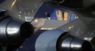 Trump Rimanda La Decisione Sul