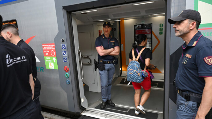 Un Bimbo Di 7 Anni Arriva Da S