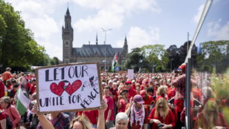Una Marea Rossa A Bruxelles De