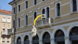 Una Nuova Installazione Collet