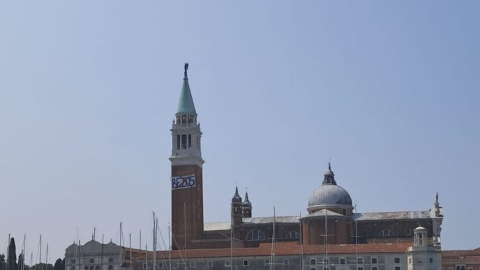 Uno Striscione Con Una X Rossa