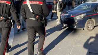 Uomo Agli Arresti Domiciliari