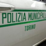 Uomo Armato Di Coltello Arrestato A Aurora Dopo Inseguimento A Una Donna: Intervento Della Polizia Evita Tragedia