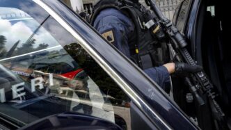 Uomo Di Napoli Arrestato Per T