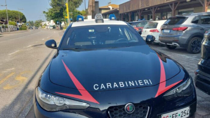 Uomo Ferito A Colpi D27Arma Da