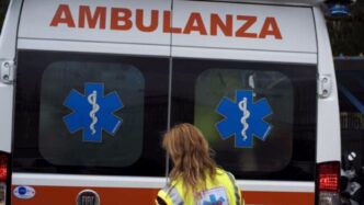 Uomo Ferito E Paura Per La Sic