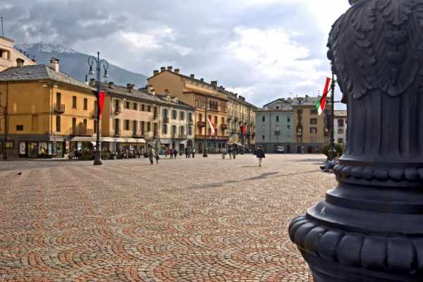 Val De28099Aosta Introduce La Legge