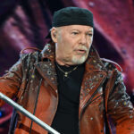 Vasco Rossi Contro La Guerra E La Strage Di Civili, Messaggio Al Concerto Di Firenze