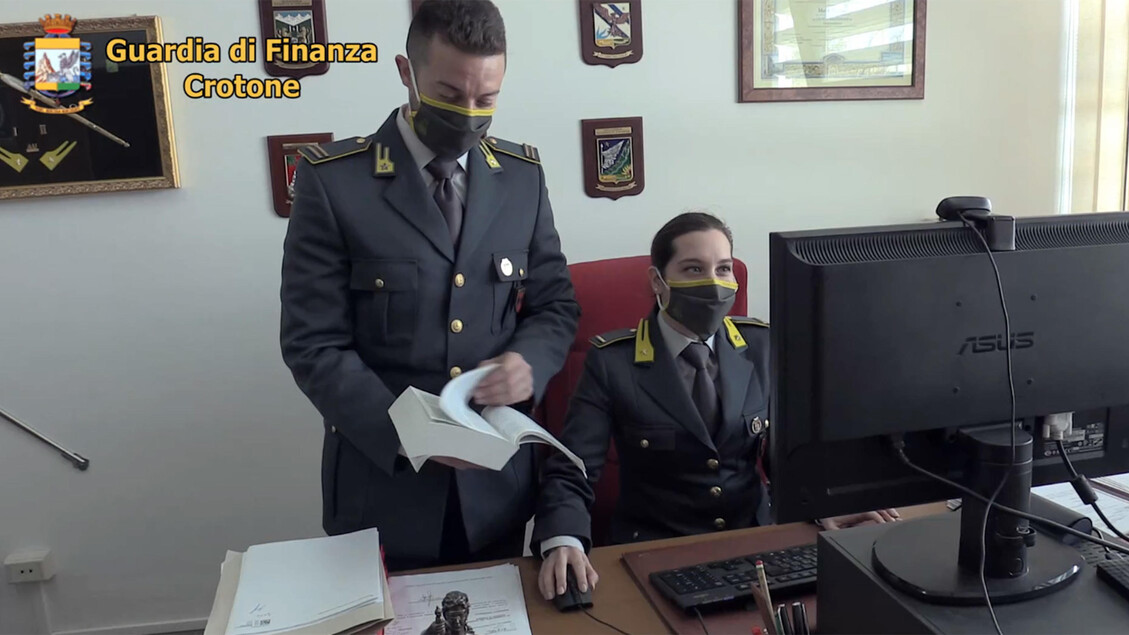 Venti Dipendenti Dell27Arsac Cr