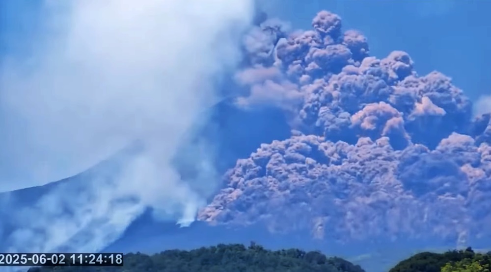 Violenta Eruzione Delle28099Etna Og
