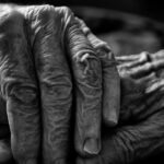 A Torino Nel Quartiere Mirafiori Nord Un Uomo Arrestato Per Maltrattamenti Sulla Madre Anziana