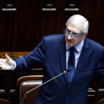 Il Governo Meloni Guida L’europa Nella Lotta All’immigrazione Irregolare, Ma In Italia Emergono Tensioni Giudiziarie