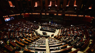 La Camera Approva La Mozione D