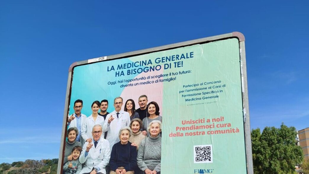 Manifesti A Napoli Promuovono