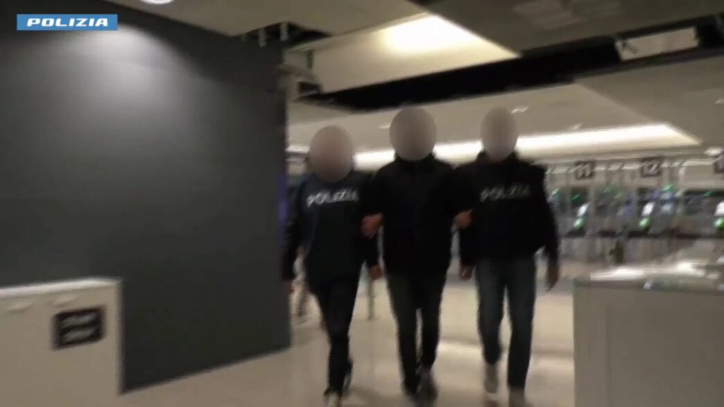 Maxi Operazione Della Polizia