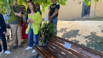 Nuova Panchina In Memoria Di V