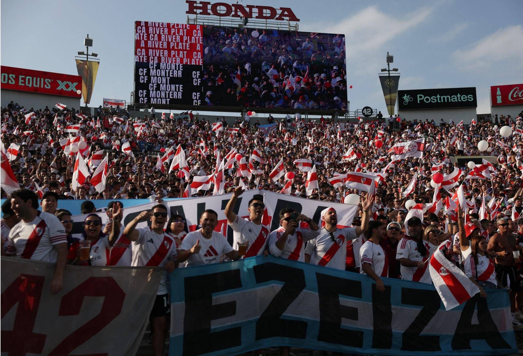 Tifoso Del River Plate Dc3A0 Fuoc
