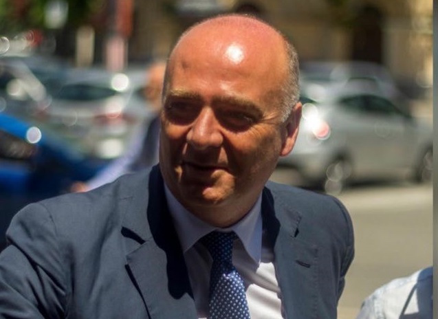 Tua A Pescara Lancia Un Piano