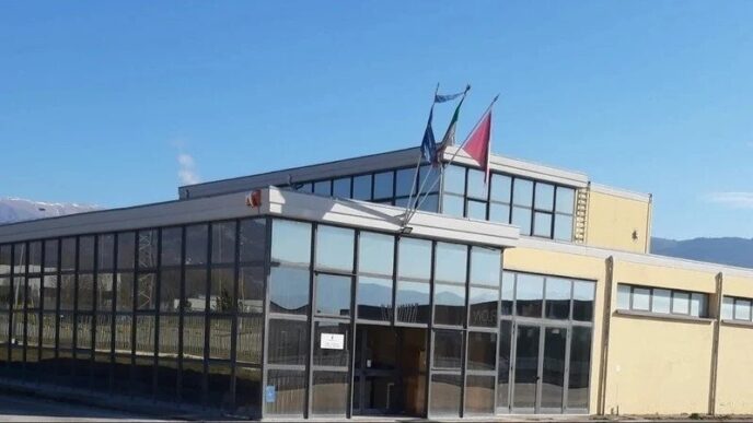 A Le28099Aquila Cresce La Protesta