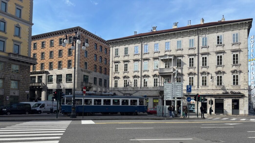 A Bordo Del Tram De Opcina Tra