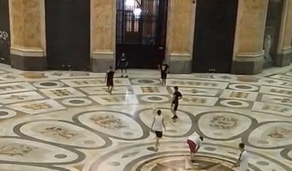 A Napoli La Galleria Umberto I