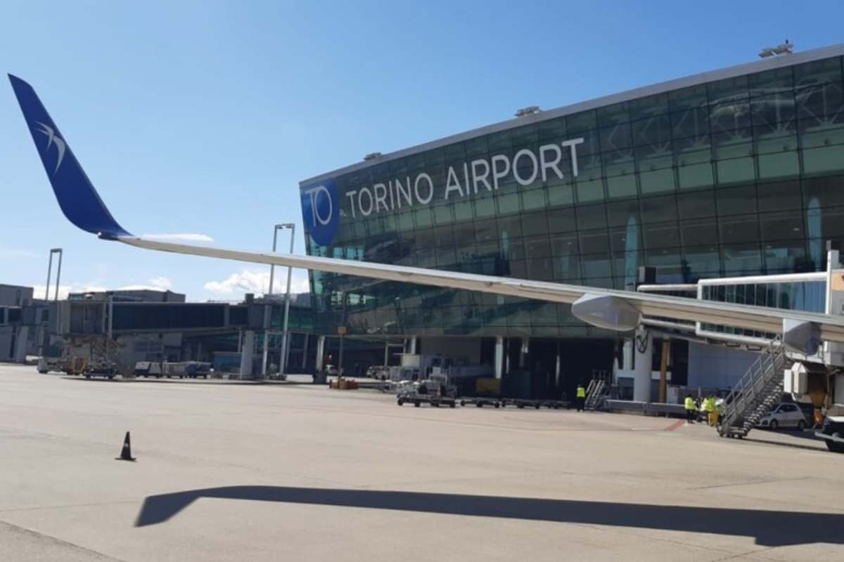 Aereo In Emergenza A Caselle P