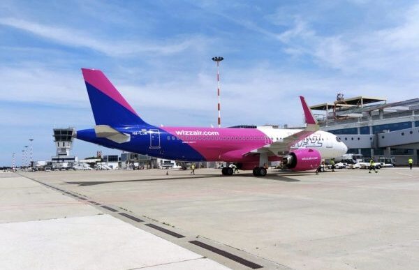 Aeroporto Di Puglia2C Wizz Air