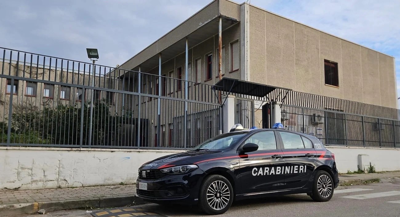Afragola2C Operai Sorpresi Al L
