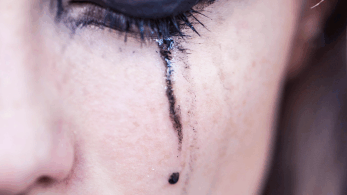Aggressione A Ciric3A83A Ragazza T